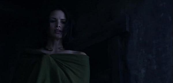  Katrina Law - Exposing herself to a man - (uploaded by celebeclipse.com)